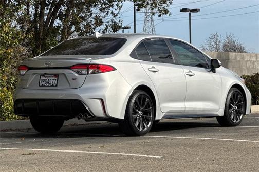 2025 Toyota Corolla SE