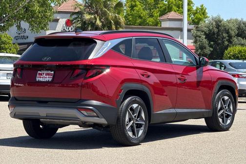 Red 2025 Hyundai TUCSON SEL