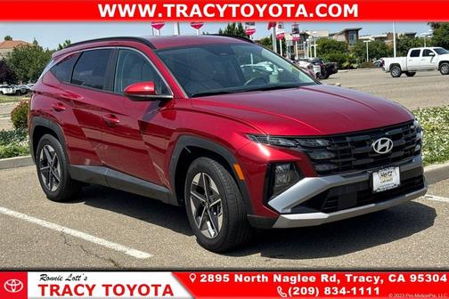 Red 2025 Hyundai TUCSON SEL