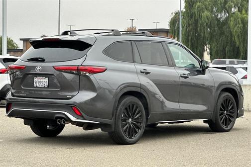 2023 Toyota Highlander XSE