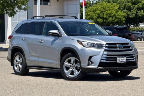 Celestial Silver Metallic 2019 Toyota Highlander Hybrid Limited