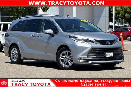 Celestial Silver Metallic 2021 Toyota Sienna Limited