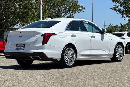 2023 Cadillac CT4 Premium Luxury
