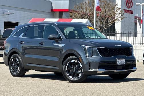 2024 Kia Sorento S