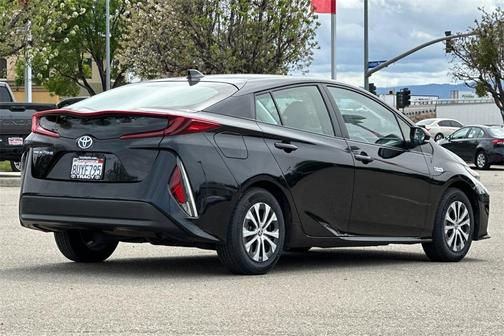 2021 Toyota Prius Prime LE