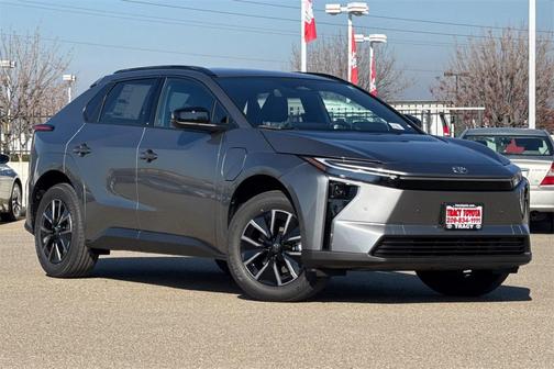 2026 Toyota bZ XLE PLUS