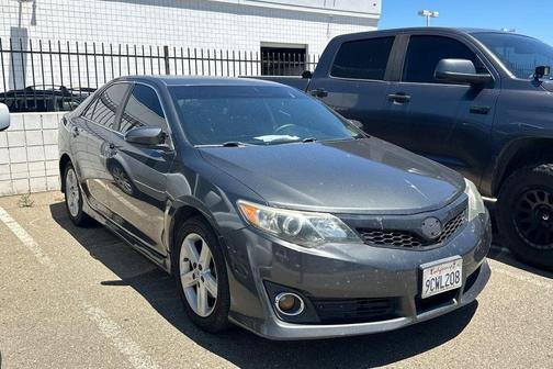 Magnetic Gray Metallic 2012 Toyota Camry SE
