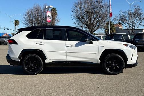 2020 Toyota RAV4 Hybrid XSE