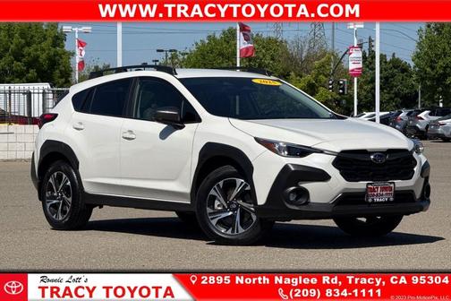 Crystal White Pearl 2025 Subaru Crosstrek Premium