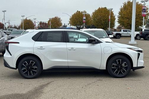 2026 Toyota bZ XLE PLUS