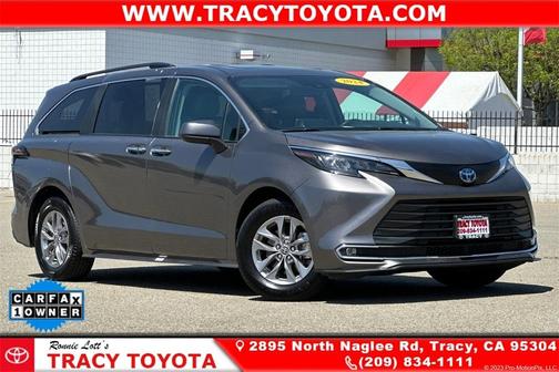 2024 Toyota Sienna XLE