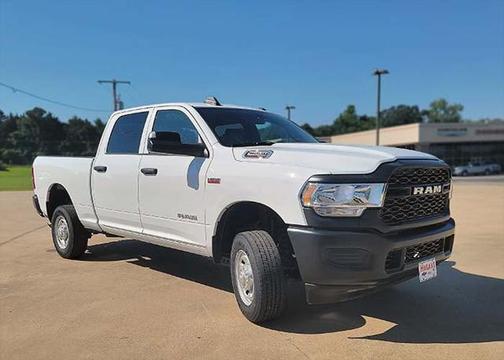 2022 RAM 2500 Tradesman Crew Cab 4x4 64' Box