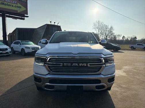 2022 RAM 1500 Laramie Crew Cab 4x4 57' Box