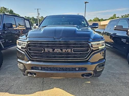 2022 RAM 1500 Limited Crew Cab 4x4 57' Box