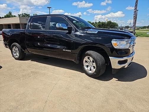 2024 RAM 1500 Laramie Crew Cab 4x4 57' Box