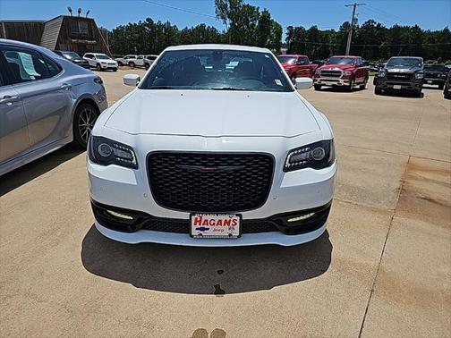 2022 Chrysler 300 S