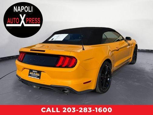 2022 Ford Mustang EcoBoost