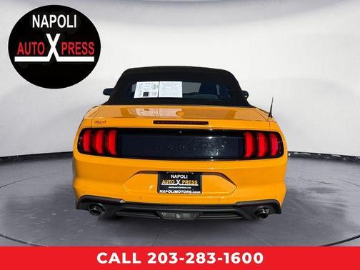 2022 Ford Mustang EcoBoost