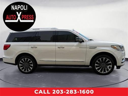 2019 Lincoln Navigator Select