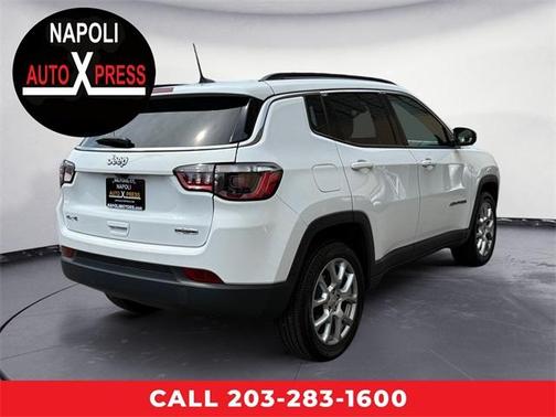 2022 Jeep Compass Latitude Lux