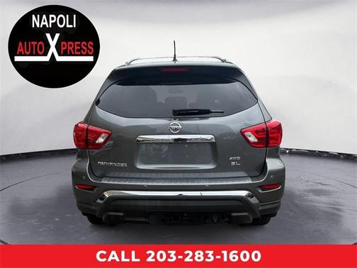 2018 Nissan Pathfinder SL