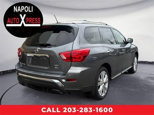 2018 Nissan Pathfinder SL