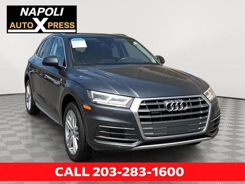 Manhattan Gray Metallic 2018 Audi Q5 2.0T Premium Plus