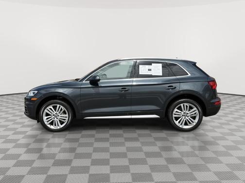 Manhattan Gray Metallic 2018 Audi Q5 2.0T Premium Plus