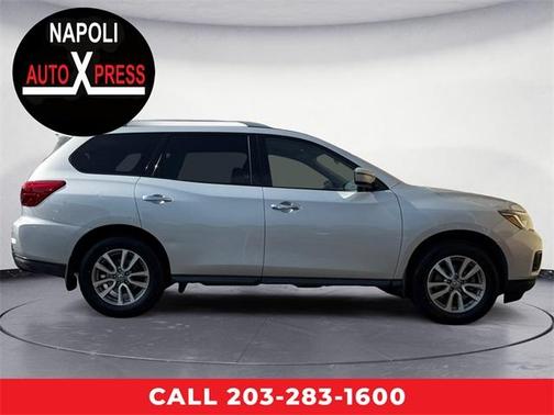 2020 Nissan Pathfinder S