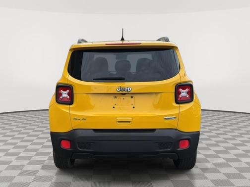 Solar Yellow 2018 Jeep Renegade Latitude