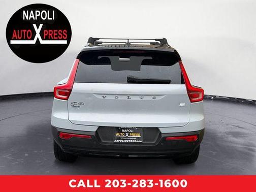 2021 Volvo XC40 Recharge Pure Electric P8