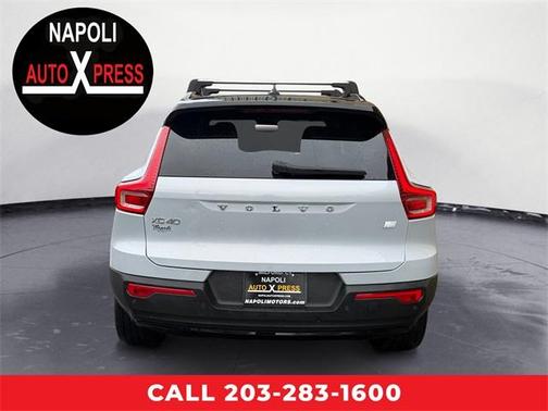 2021 Volvo XC40 Recharge Pure Electric P8