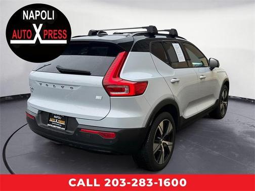 2021 Volvo XC40 Recharge Pure Electric P8