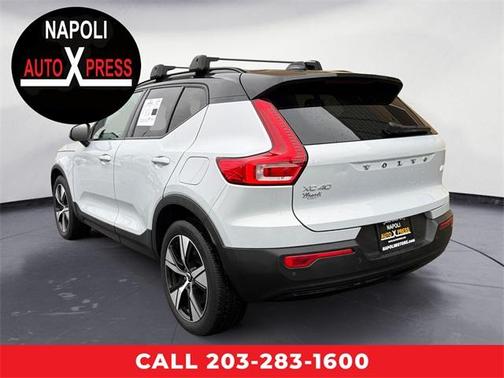 2021 Volvo XC40 Recharge Pure Electric P8