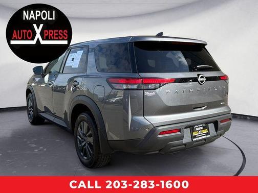 2023 Nissan Pathfinder S
