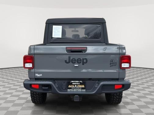 Gray 2021 Jeep Gladiator Sport