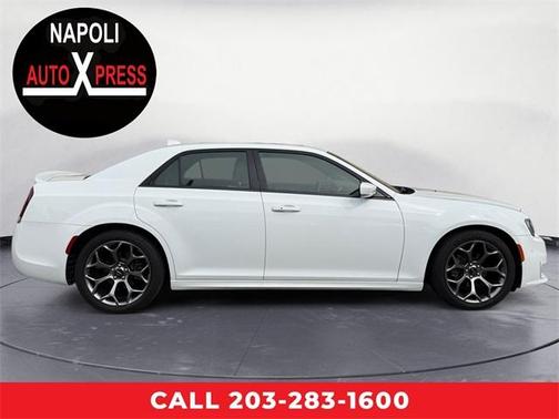 2018 Chrysler 300 S