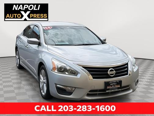 Brilliant Silver 2014 Nissan Altima 2.5 SV