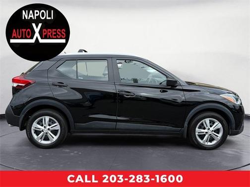 2019 Nissan Kicks S