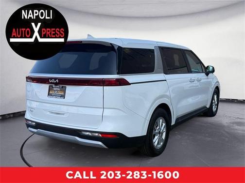 2023 Kia Carnival LX