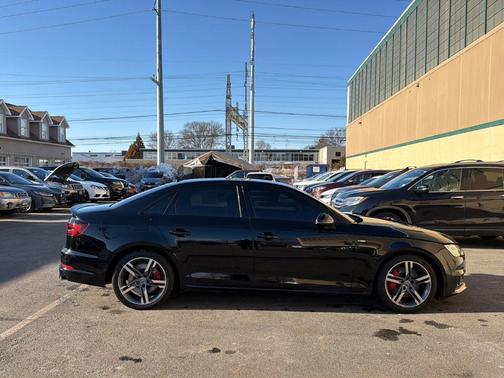 2018 Audi A4 2.0T Premium