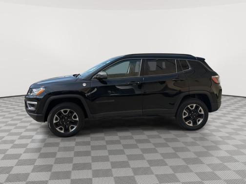 Diamond Black 2018 Jeep Compass Trailhawk