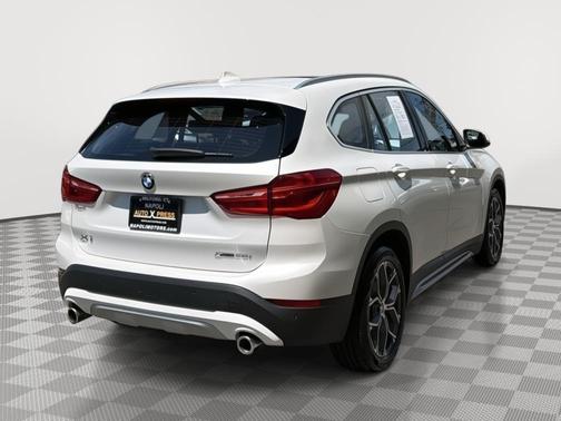 Mineral White Metallic 2021 BMW X1 xDrive28i