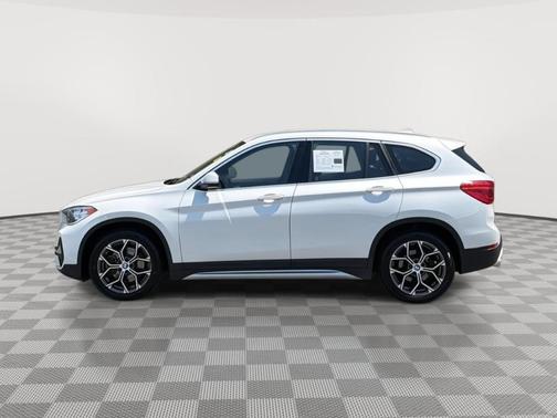 Mineral White Metallic 2021 BMW X1 xDrive28i