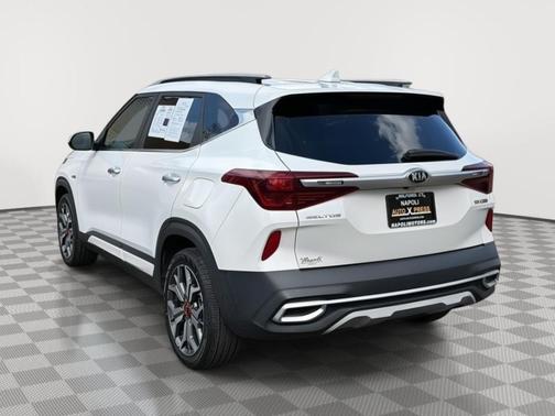 Snow White Pearl 2021 Kia Seltos SX