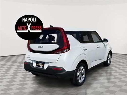 2022 Kia Soul LX