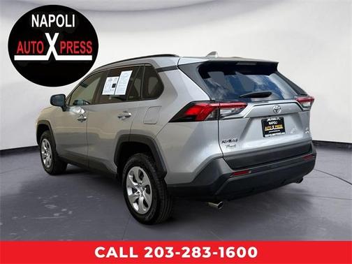 2020 Toyota RAV4 LE