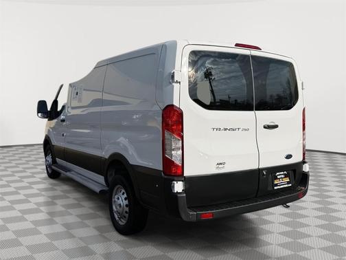 2023 Ford Transit-250 