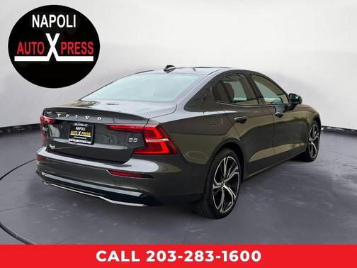 Thunder Gray Metallic 2024 Volvo S60 B5 Plus Dark Theme