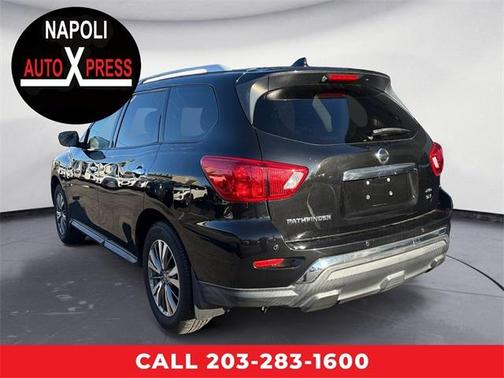 2019 Nissan Pathfinder SV